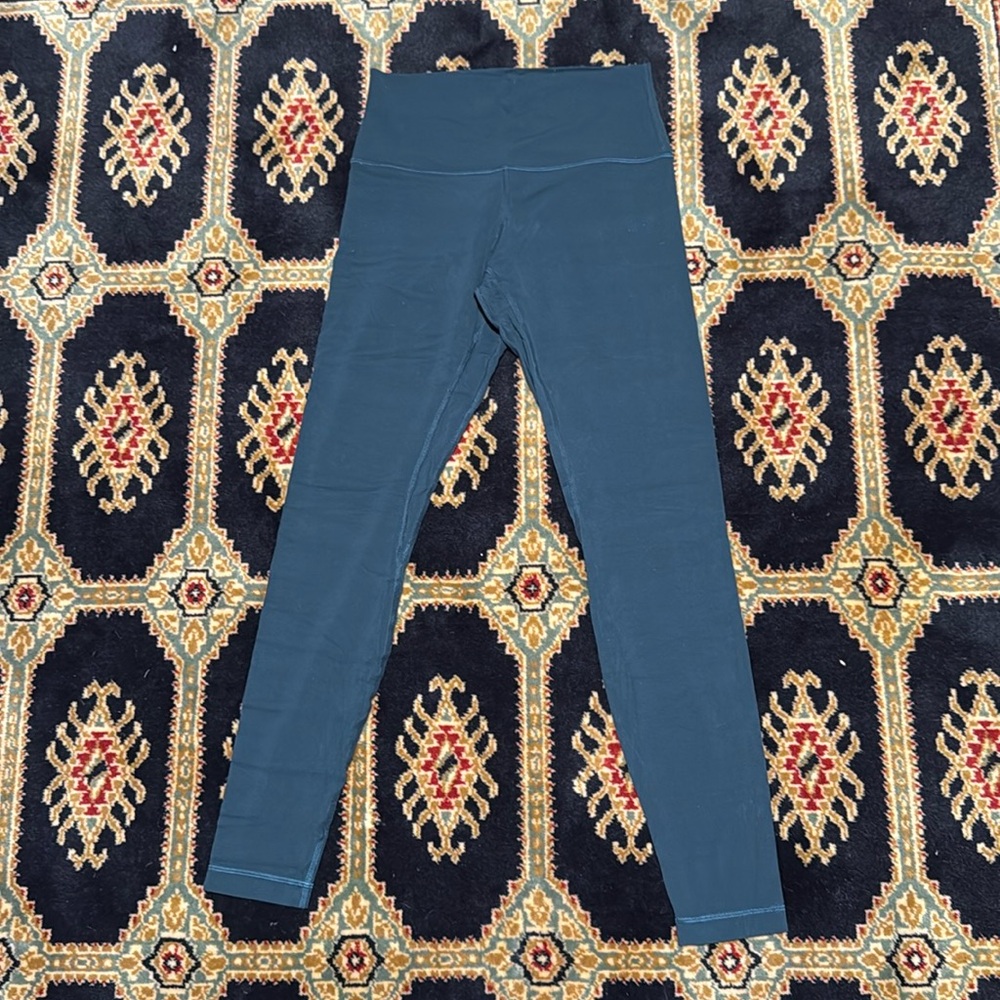 selling blue lululemon align leggings in a size 6 for $40